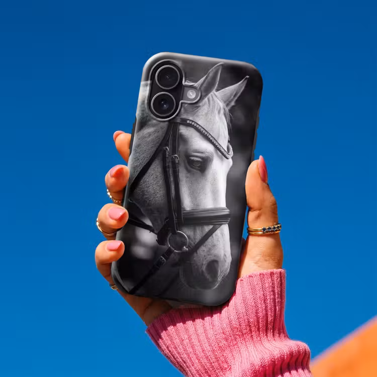 Paard - Schimmel - Portret Toughcase MagSafe Apple iPhone 17 klein -Sfeer1V