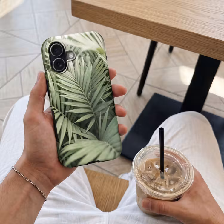 Plant - Palmbladeren - Natuur - Groen Toughcase MagSafe Apple iPhone 17 klein -Sfeer1M