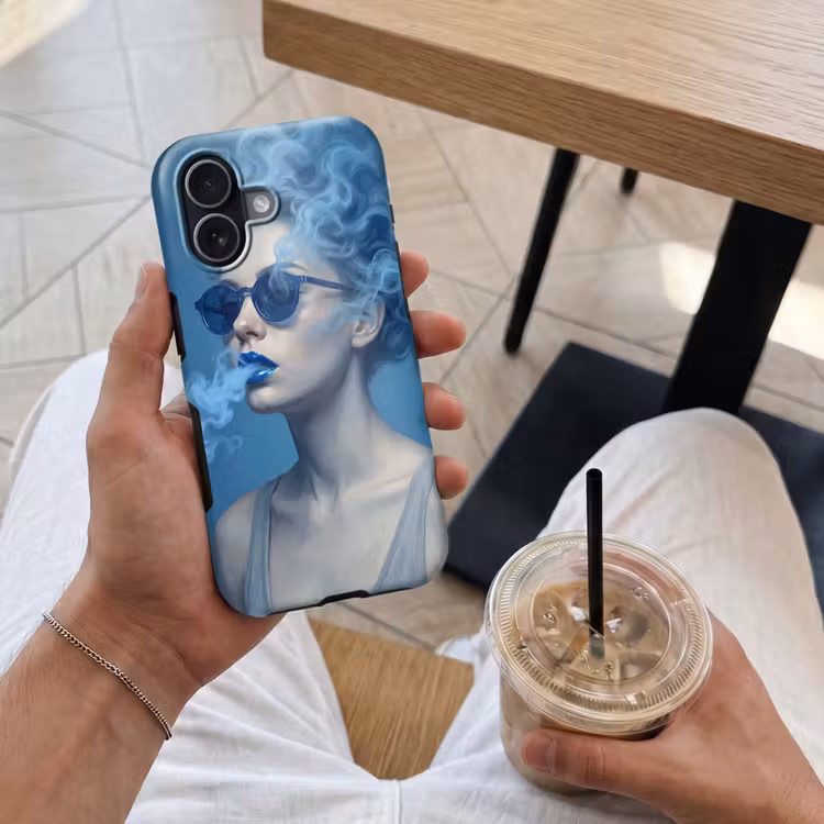Portret - Zonnebril - Rook - Abstract - Blauw Toughcase MagSafe Apple iPhone 17 klein -Sfeer1M
