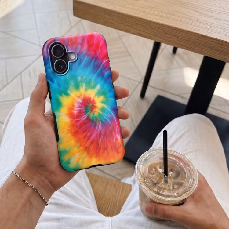 Regenboog - Tie dye - Kleurrijk - Blauw Toughcase MagSafe Apple iPhone 17 klein -Sfeer1M