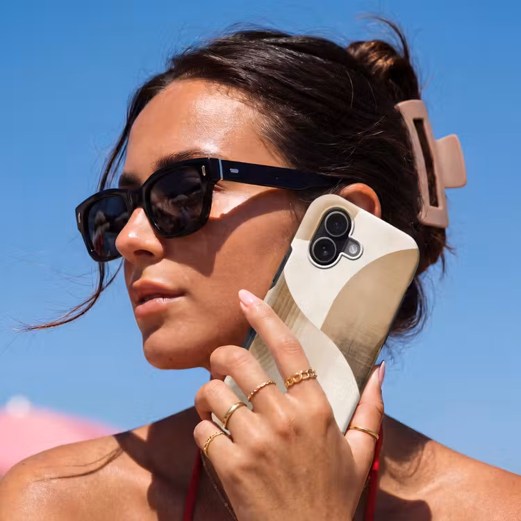Retro - Geometrische lagen - Aardetinten Toughcase MagSafe Apple iPhone 17 klein -Sfeer2V
