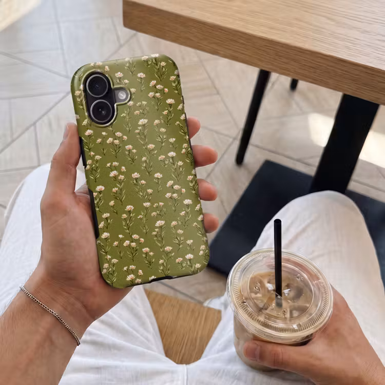 Landelijk - Bloemen - Groen Toughcase MagSafe Apple iPhone 17 klein 1017 -Sfeer1M