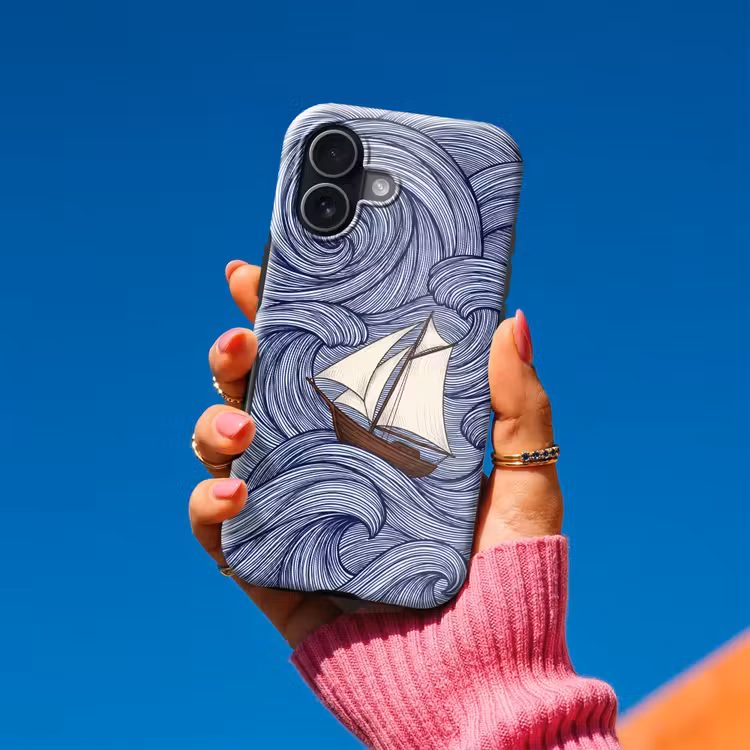 Schip - Golven - Zee - Illustratie - Blauw Toughcase MagSafe Apple iPhone 17 klein -Sfeer1V