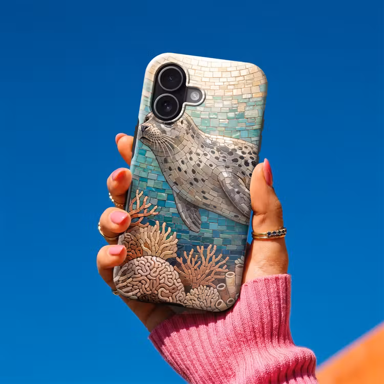 Zeehond - Mozaïek - Onderwater - Dieren - Blauw Toughcase MagSafe Apple iPhone 17 klein -Sfeer1V