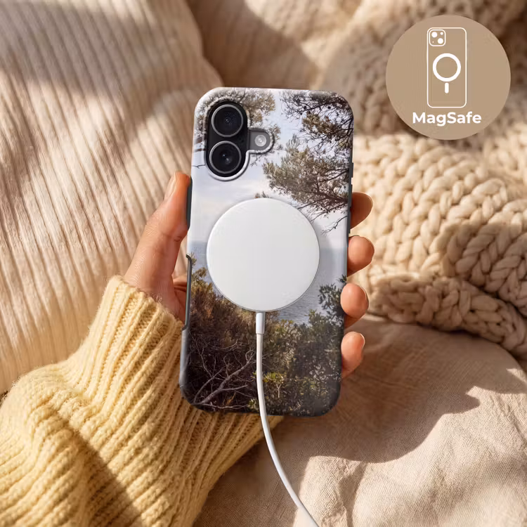 Handyhülle Toughcase - Segelboot – Bäume – Wasser - Zeilboot - bomen - water Toughcase MagSafe Apple iPhone 17 klein