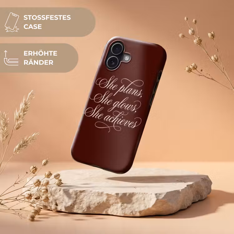 She plans she glows she achieves - Rood - Cursief Toughcase MagSafe Apple iPhone 17 klein -USP_RandenV_DE