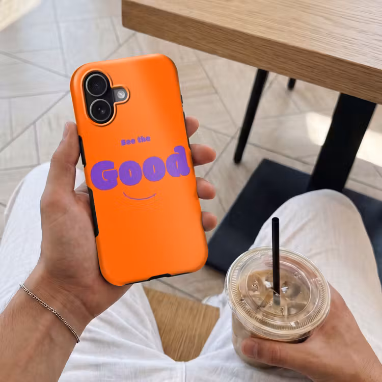 See the good - Paars - Oranje - Smiley Toughcase MagSafe Apple iPhone 17 klein -Sfeer1M