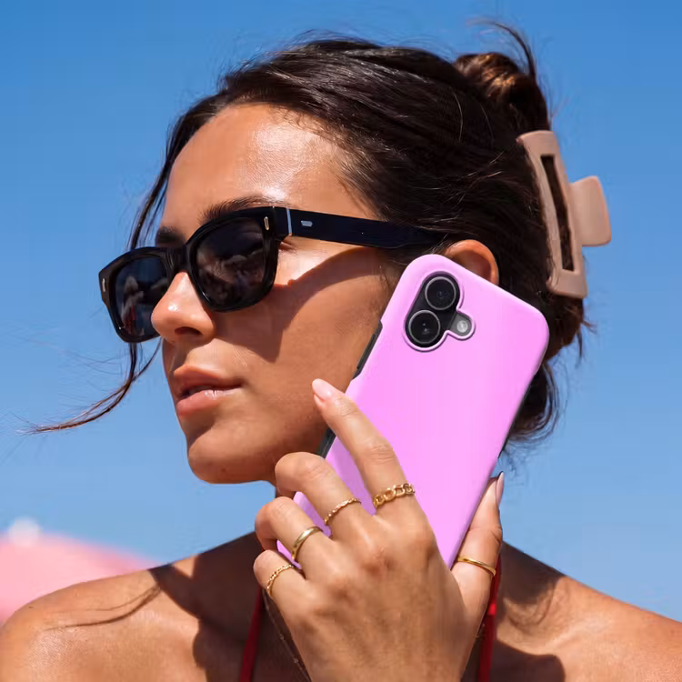 Soft - Lavender - Roze Toughcase MagSafe Apple iPhone 17 klein 1017 -Sfeer2V
