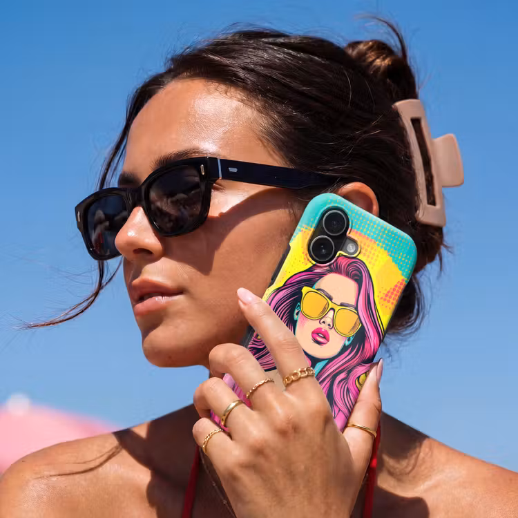 Zonnebril - Vrouw - Zonnig - Geel Toughcase MagSafe Apple iPhone 17 klein -Sfeer2V