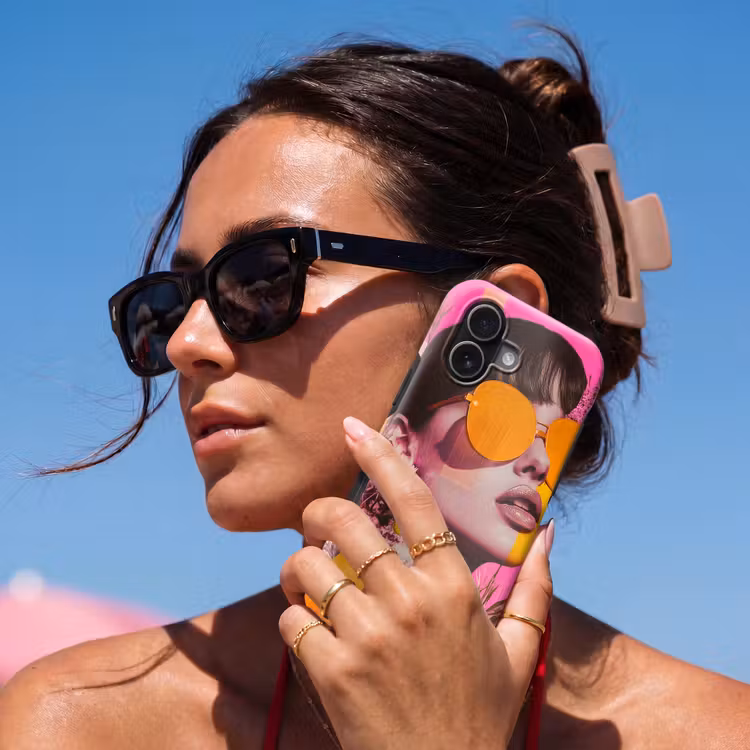 Zonnebril - Oranje - Vrouw - Planten Toughcase MagSafe Apple iPhone 17 klein -Sfeer2V