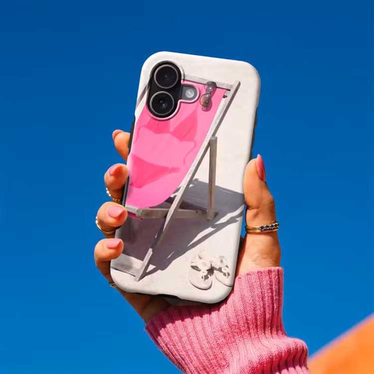 Strand - Ligstoel - Badkleding - Zomer - Roze Toughcase MagSafe Apple iPhone 17 klein -Sfeer1V