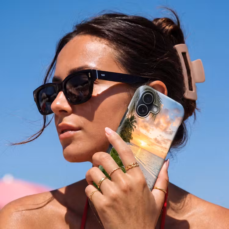 Strand - Zonsondergang - Palmbomen - Tropisch - Natuur Toughcase MagSafe Apple iPhone 17 klein -Sfeer2V