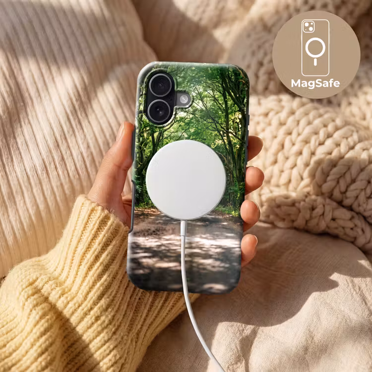 Weg - Bomen - Natuur - Groen Toughcase MagSafe Apple iPhone 17 klein -USP_MagsafeV