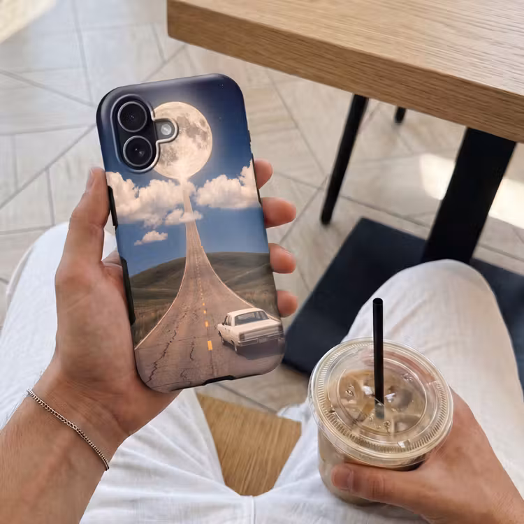 Handyhülle Toughcase - Straße – Mond – Nacht - Weg - Maan - Nacht Toughcase MagSafe Apple iPhone 17 klein