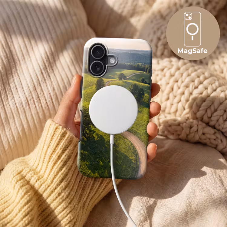 Weg - Weide - Natuur - Groen Toughcase MagSafe Apple iPhone 17 klein -USP_MagsafeV
