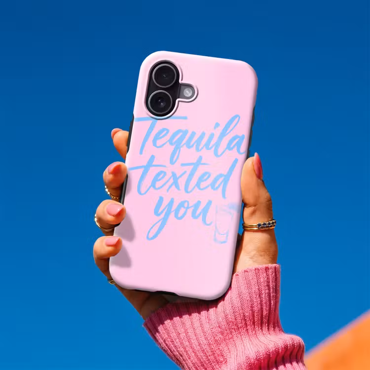 Tequila texted you - Roze - Blauw Toughcase MagSafe Apple iPhone 17 klein -Sfeer1V