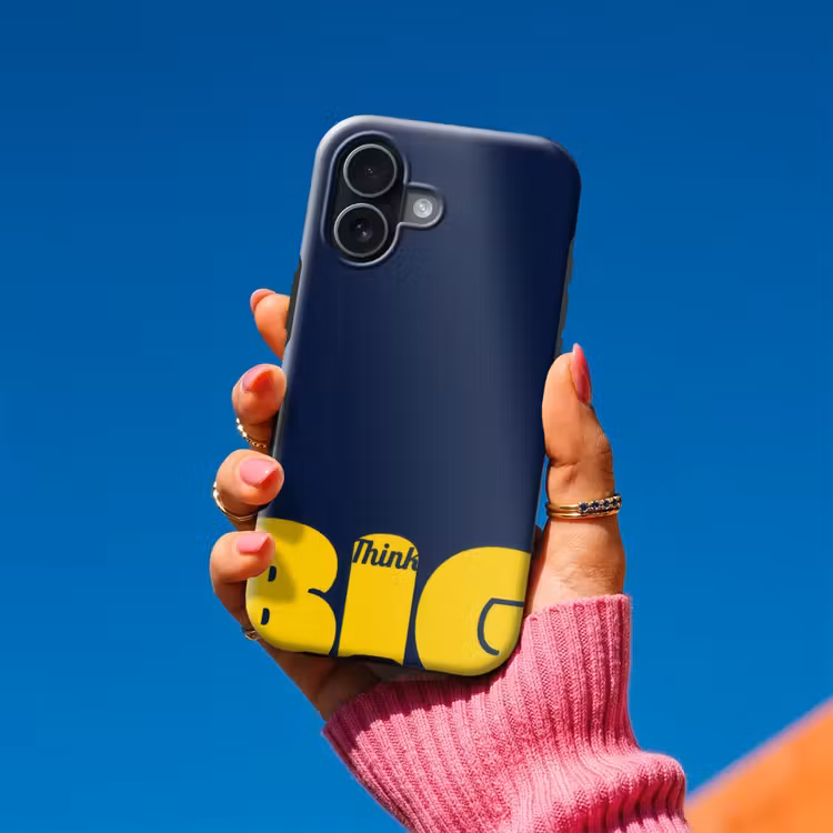 Think big - Blauw - Geel Toughcase MagSafe Apple iPhone 17 klein -Sfeer1V