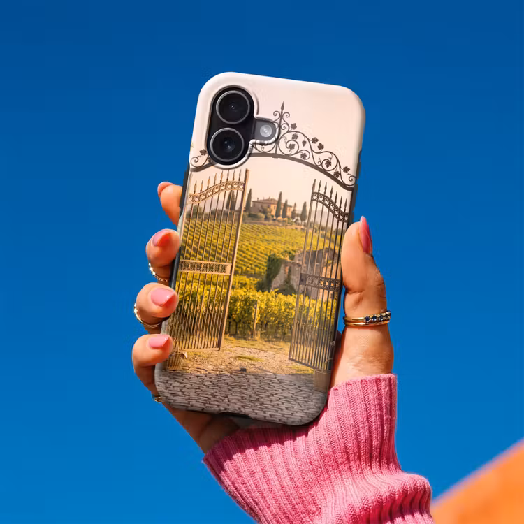 Poort - Landschap - Platteland - Zonlicht - Warm Toughcase MagSafe Apple iPhone 17 klein -Sfeer1V