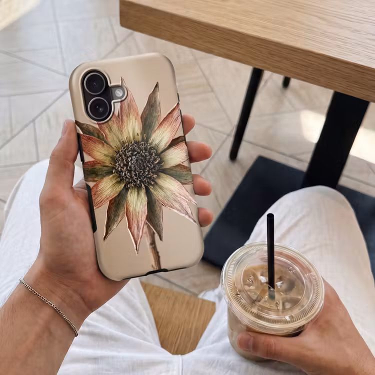 Droogbloem - Protea - Vintage - Beige - Rustiek Toughcase MagSafe Apple iPhone 17 klein -Sfeer1M