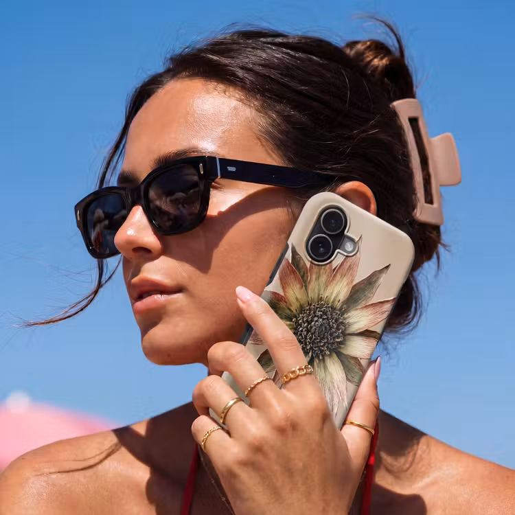 Droogbloem - Protea - Vintage - Beige - Rustiek Toughcase MagSafe Apple iPhone 17 klein -Sfeer2V