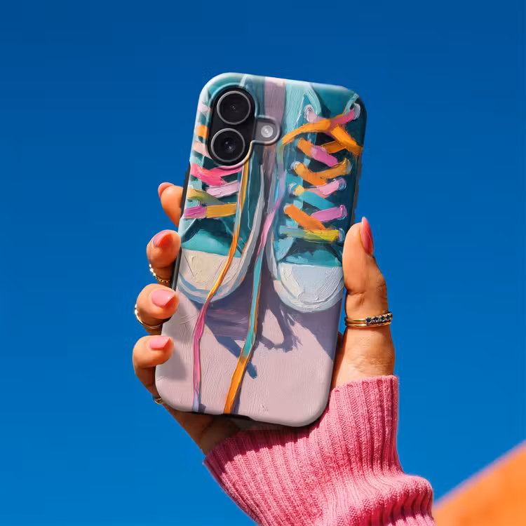 Sneakers - Veters - Kleurrijk - Schaduw Toughcase MagSafe Apple iPhone 17 klein -Sfeer1V