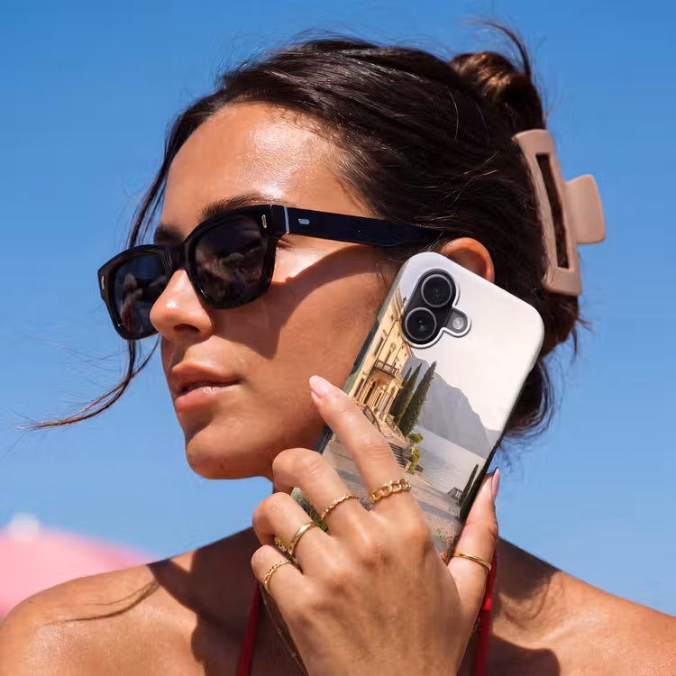 Handyhülle Toughcase - Villa – Wasser – Treppen - Villa - water -trappen Toughcase MagSafe Apple iPhone 17 klein