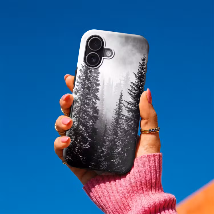 Bos - Mist - Winter - Monochroom - Natuur Toughcase MagSafe Apple iPhone 17 klein -Sfeer1V