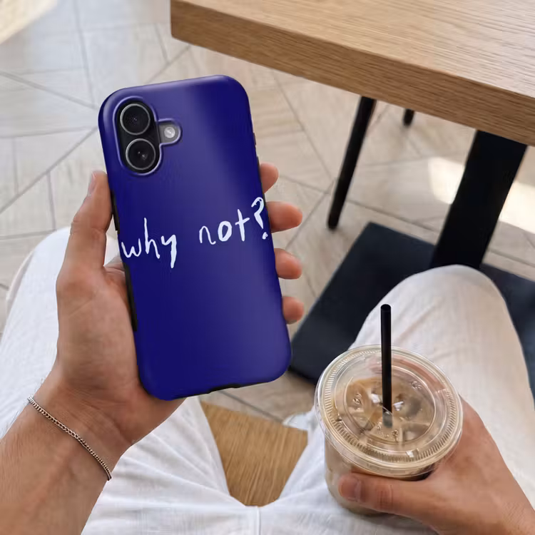 Why not - Blauw - Handgeschreven Toughcase MagSafe Apple iPhone 17 klein -Sfeer1M