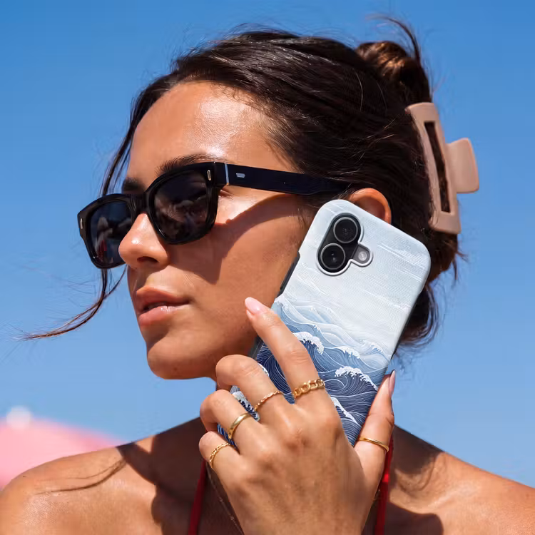 Water - Mozaïek - Landschap - Modern - Blauw Toughcase MagSafe Apple iPhone 17 klein -Sfeer2V