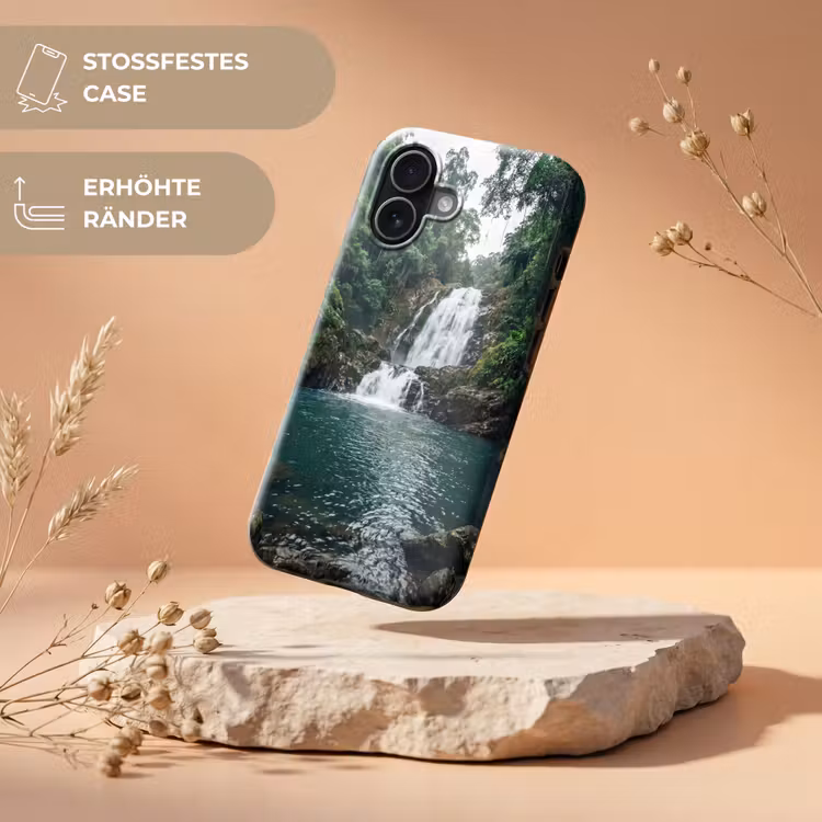 Waterfall - Forest - Nature - Greenkhgyguyg Toughcase MagSafe Apple iPhone 17 klein -USP_RandenV_DE