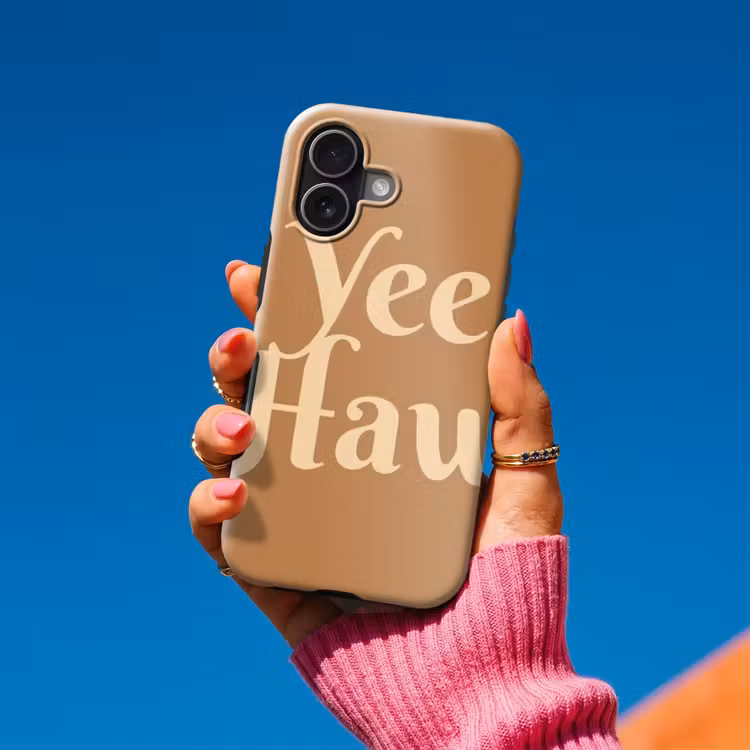 Yee haw - Bruin - Minimalistisch Toughcase MagSafe Apple iPhone 17 klein -Sfeer1V