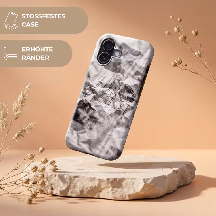 Krant - Gekreukeld - Textuur - Vintage - Zwart-wit Toughcase MagSafe Apple iPhone 17 klein -USP_RandenV_DE