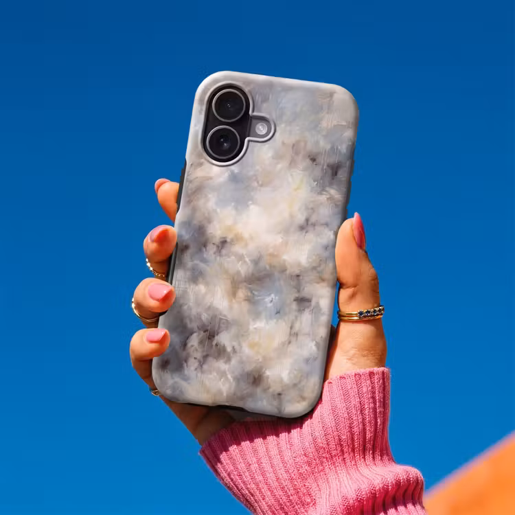 Abstract - Wolken - Sfeervol - Beige - Grijs Toughcase MagSafe Apple iPhone 17 klein -Sfeer1V