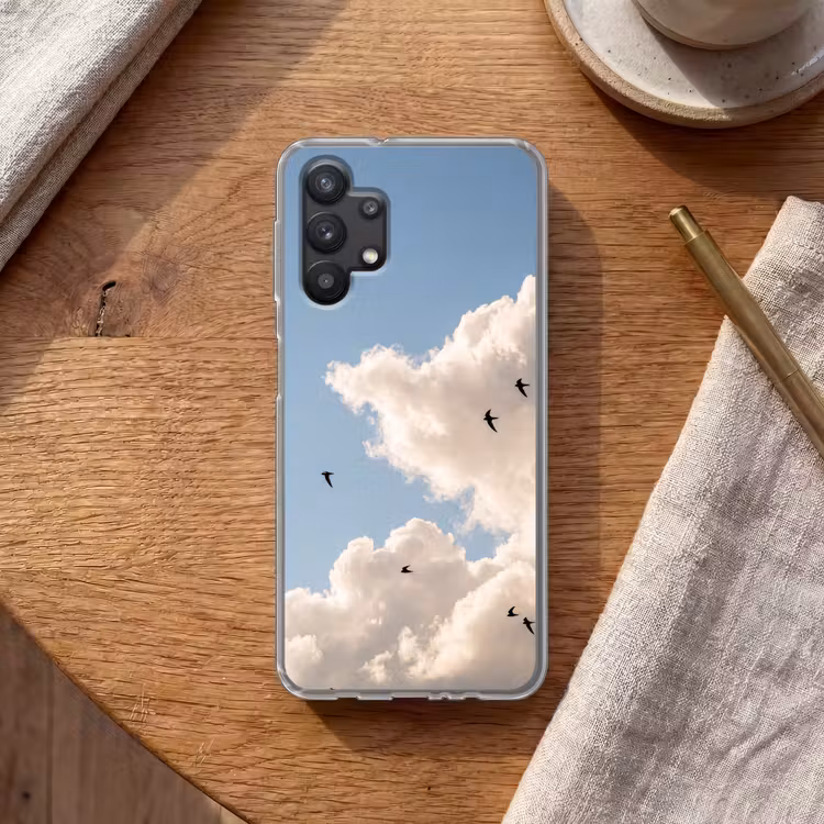 Vogel - Vlucht - Wolken - Natuur - Blauw Telefoonhoesje Samsung Galaxy A32 5G klein -sfeer1