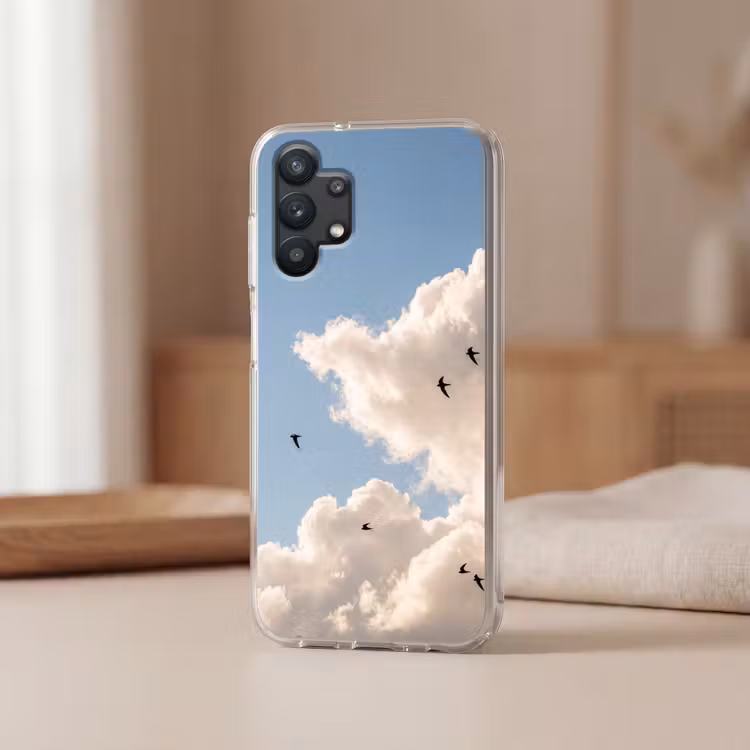 Vogel - Vlucht - Wolken - Natuur - Blauw Telefoonhoesje Samsung Galaxy A32 5G klein -sfeer2