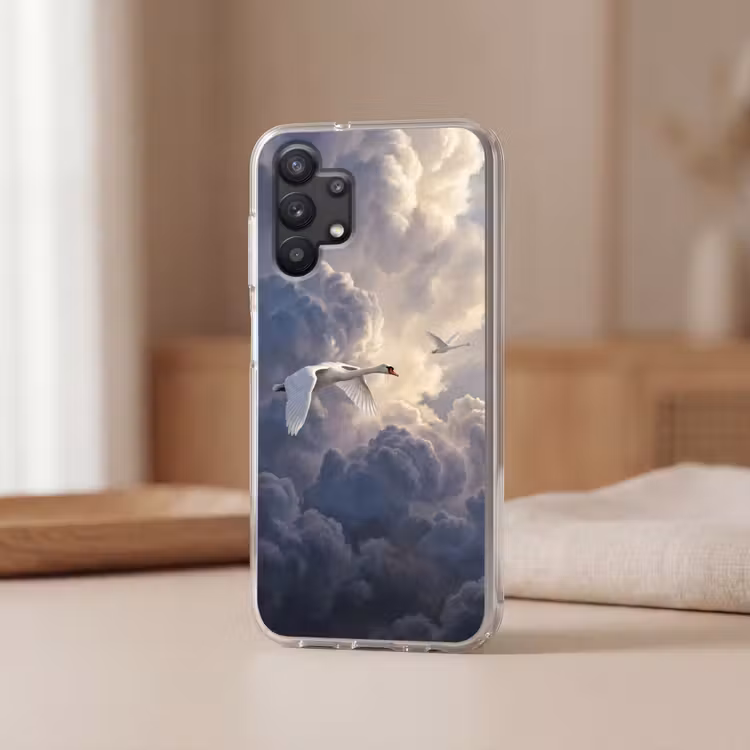Vogel - Vliegend - Natuur - Wit - Wolken Telefoonhoesje Samsung Galaxy A32 5G klein -sfeer2