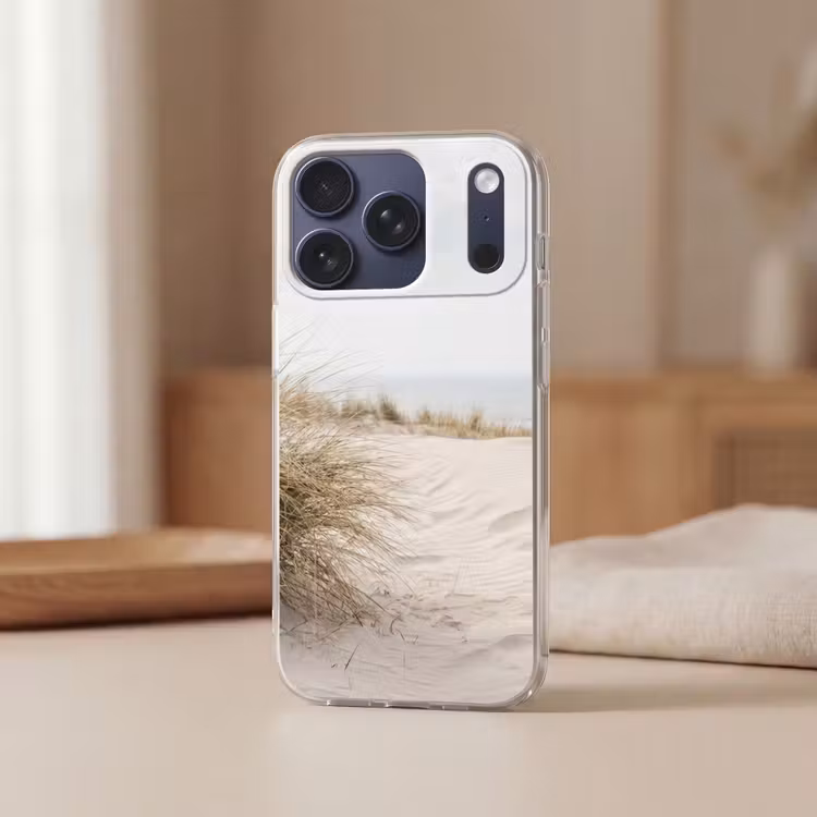 Wolken - Duinlandschap - Zand Telefoonhoesje iPhone 17 Pro klein -sfeer2