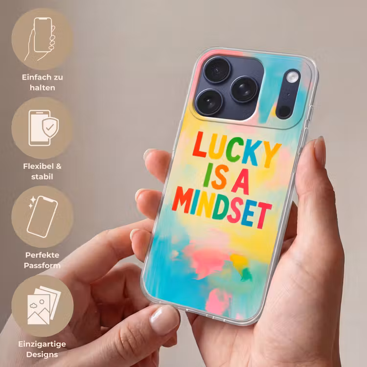 Quote - Lucky - Regenboogkleuren Telefoonhoesje iPhone 17 Pro klein -sfeer3_DE