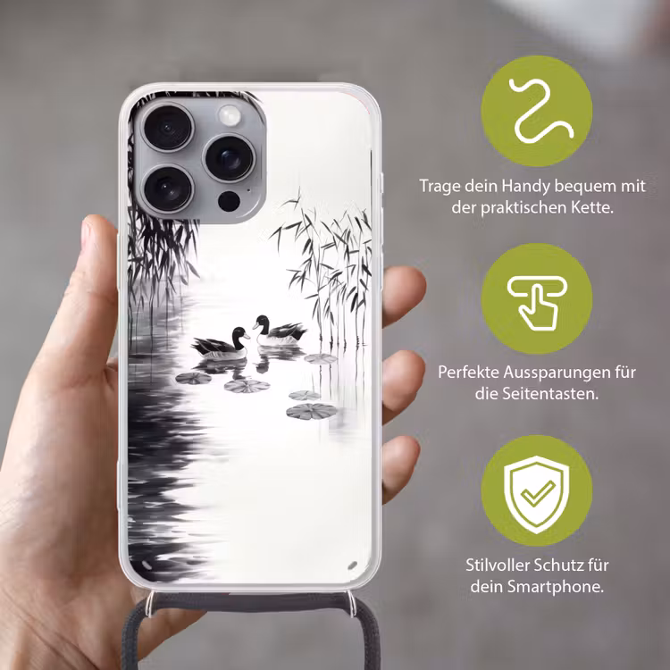 Eenden - Waterlelies - Riet - Zwart Hoesje iPhone 16 Pro Max met koord klein -sfeer2_DE