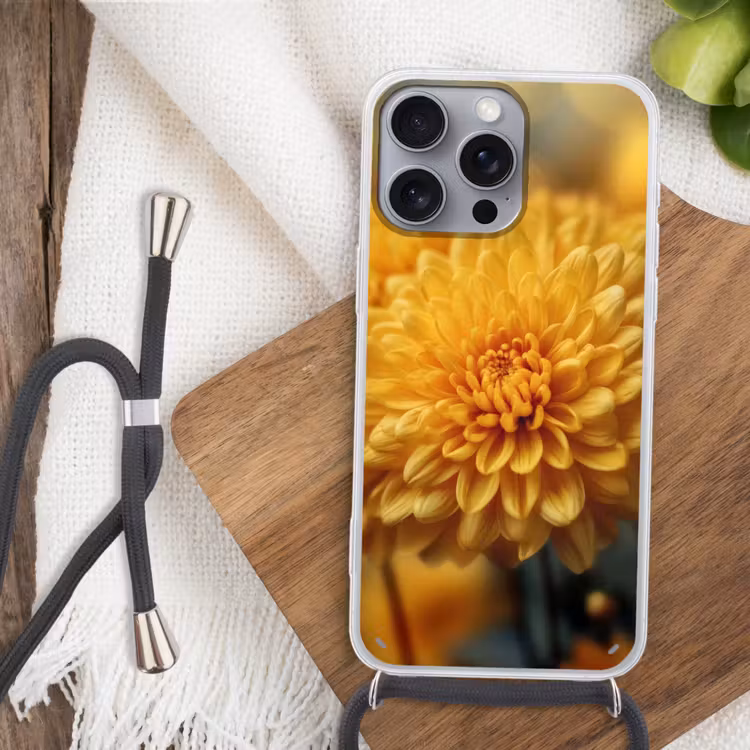 Geel - Chrysant - Zachtheid Hoesje iPhone 16 Pro Max met koord klein -sfeer4