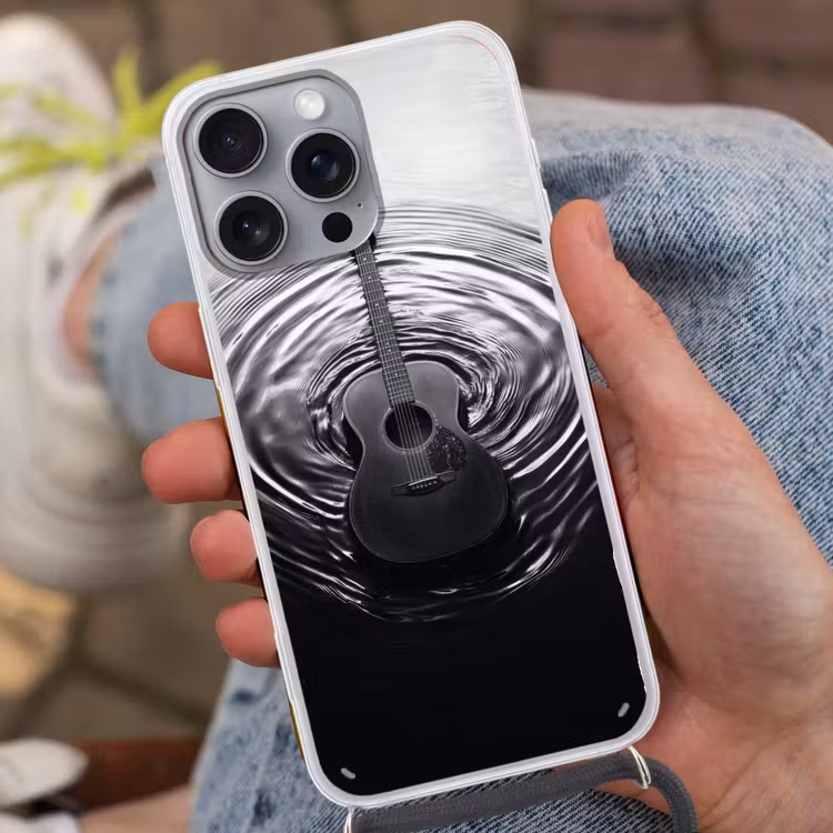 Gitaar - Hout - Water Hoesje iPhone 16 Pro Max met koord klein -sfeer3
