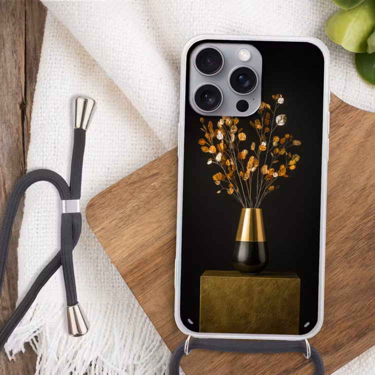 Goudbruine - Bladeren - Vaas - Herfstachtig Hoesje iPhone 16 Pro Max met koord klein -sfeer4