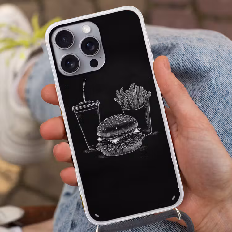Hamburger - Friet - Frisdrank - Krijttekening Hoesje iPhone 16 Pro Max met koord klein -sfeer3