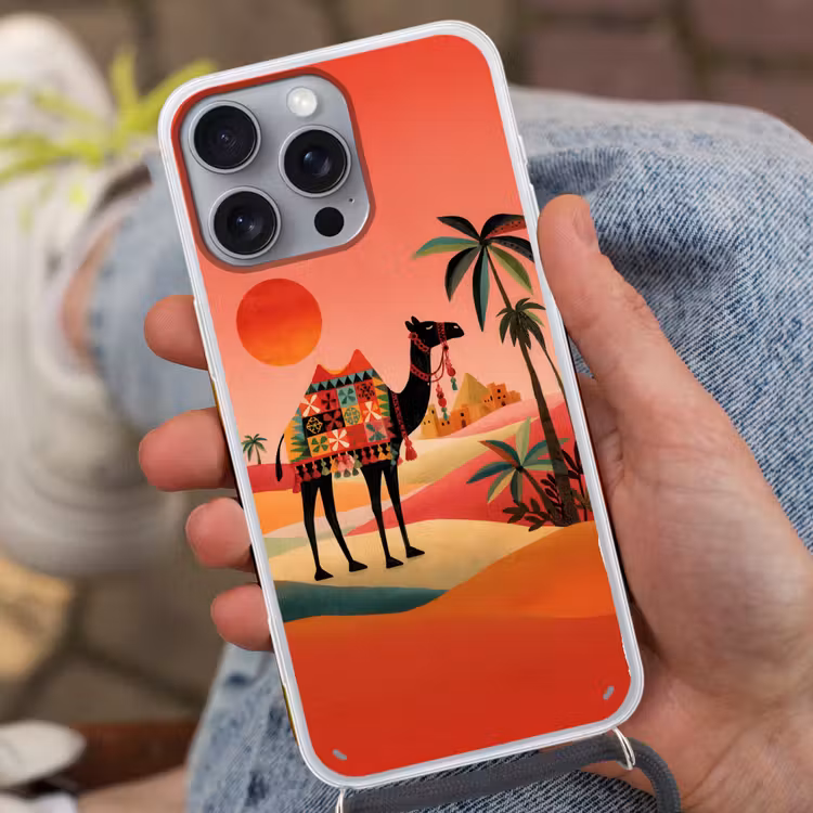 Kameel - Gekleurd tapijt - Duinen - Rode zon Hoesje iPhone 16 Pro Max met koord klein -sfeer3
