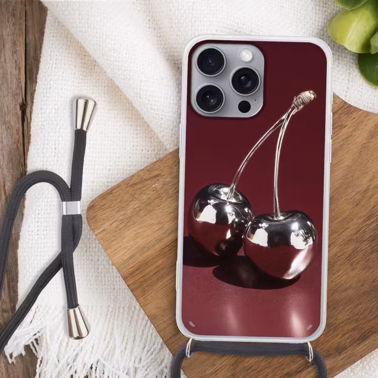 Kersen - Glanzend - Bordeaux Hoesje iPhone 16 Pro Max met koord klein -sfeer4