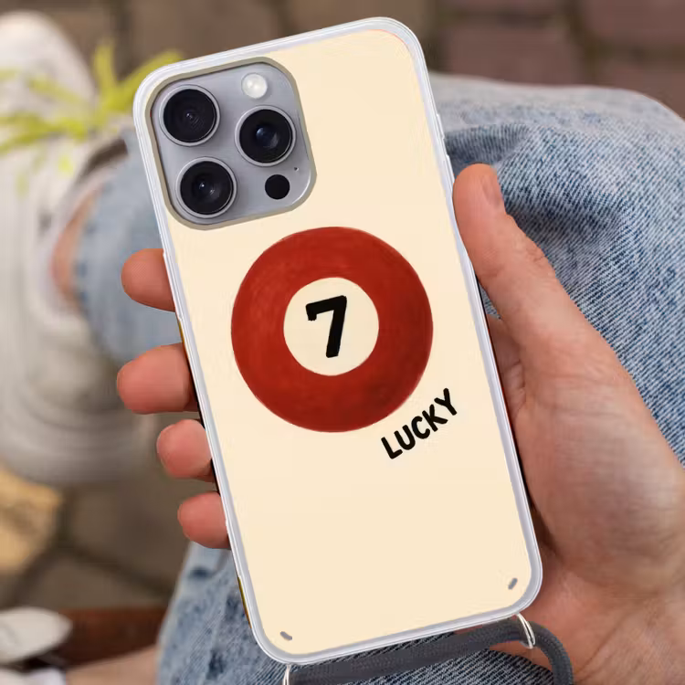 Cirkel - Zeven - Lucky - Rood Hoesje iPhone 16 Pro Max met koord klein -sfeer3