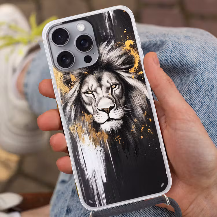 Leeuw - Portret - Verfspatten - Grijs Hoesje iPhone 16 Pro Max met koord klein -sfeer3