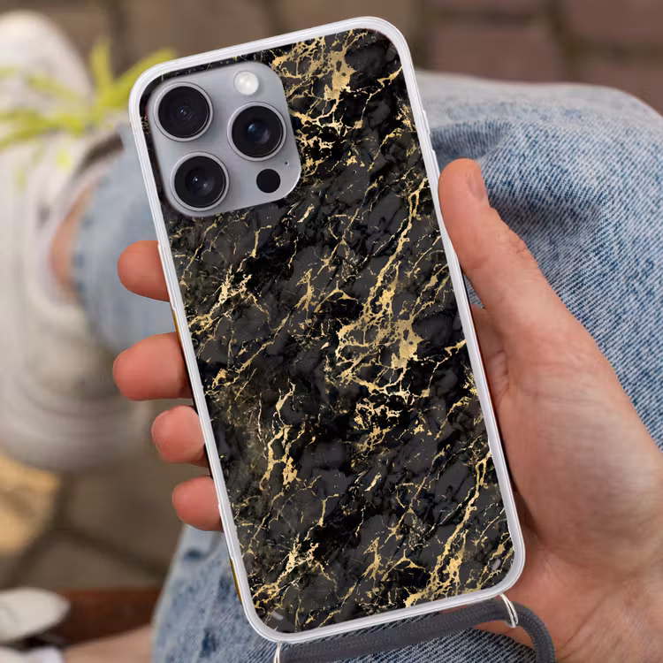 Marmer - Zwart - Goudstructuur Hoesje iPhone 16 Pro Max met koord klein 804 -sfeer3