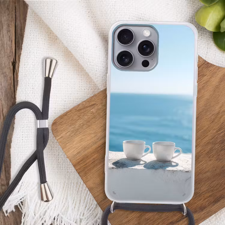 Zee - Koffiekopjes - Zomers Hoesje iPhone 16 Pro Max met koord klein -sfeer4