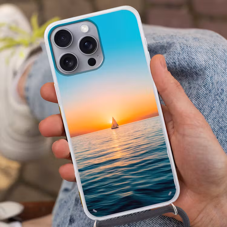 Zee - Zeilboot - Zonsondergang Hoesje iPhone 16 Pro Max met koord klein -sfeer3